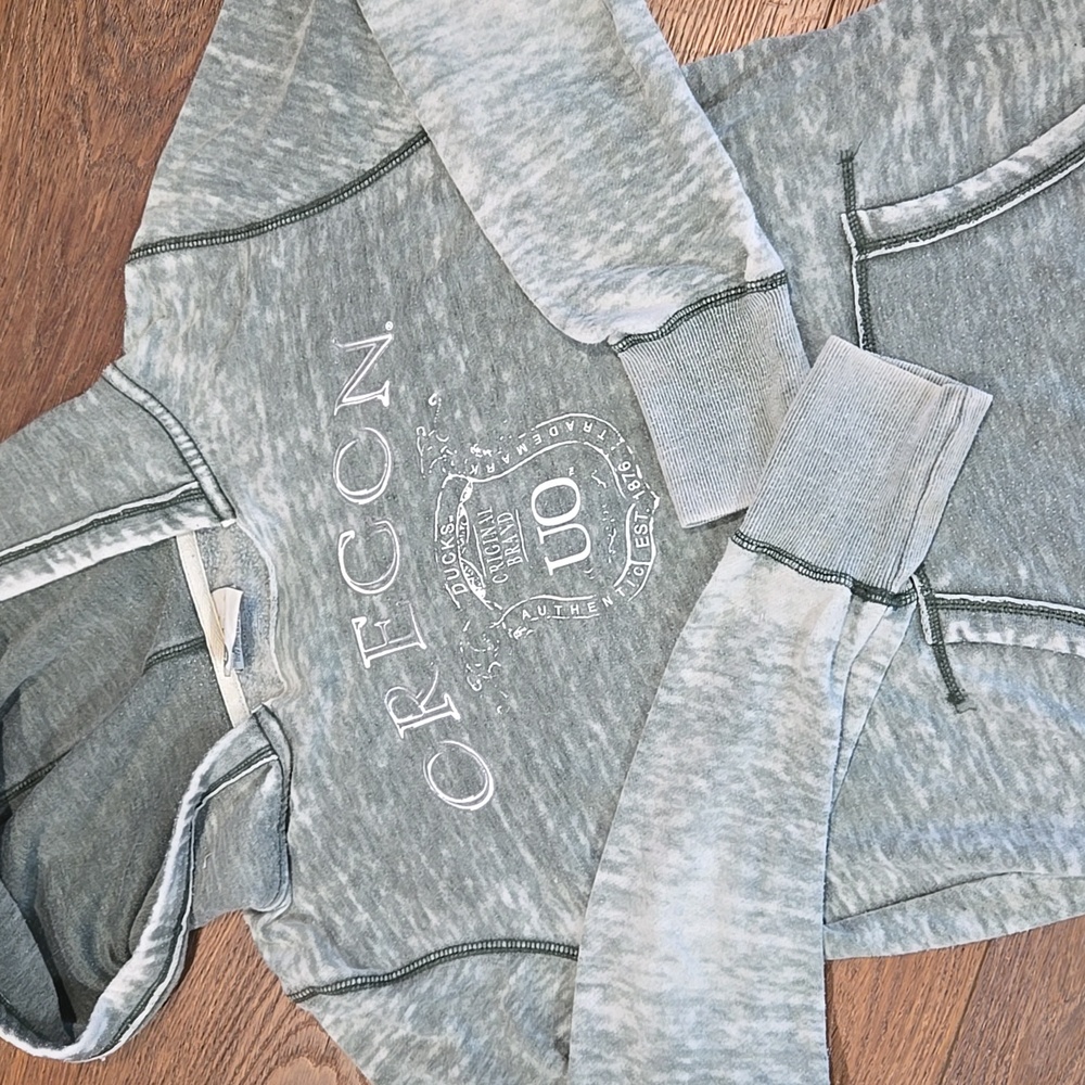 VANITY ZEN OREGON GRAPHIC HOODIE SIZE LARGE.   #7250